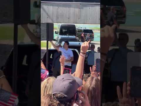 Charlie Kirk arrives to Utah Valley University